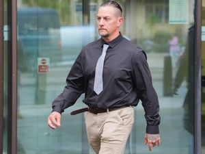 Supporting image for story: Woman wrongly arrested over bus fare evasion tells tribunal incident was ‘scary’