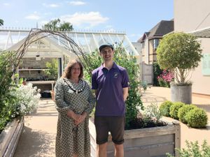 Supporting image for story: Mayor praises the town's volunteer group for the hard work and dedication