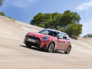 Supporting image for story: New Mini John Cooper Works E to debut at Goodwood