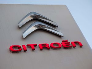 Supporting image for story: Minister tells boss of car-maker she has ‘serious concerns’ over Citroen recall