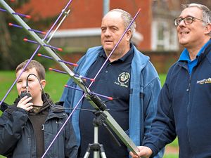 Supporting image for story: Radio hams encourage youngsters to join 