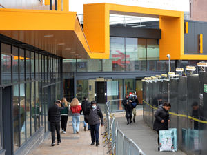 Supporting image for story: Train chaos as broken rail cancels services between Wolverhampton and Birmingham