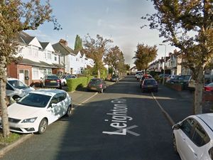 Supporting image for story: Terror as robbery gang attacks family in their Wolverhampton home