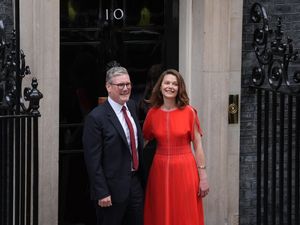 Supporting image for story: Starmer will keep taking gifts from Labour peer amid row over clothes donations