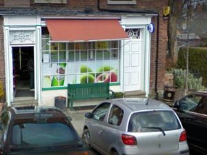 Supporting image for story: Man admits corner shop robbery