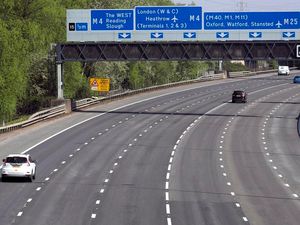 Supporting image for story: New images show there was no mass Easter getaway as most people follow advice