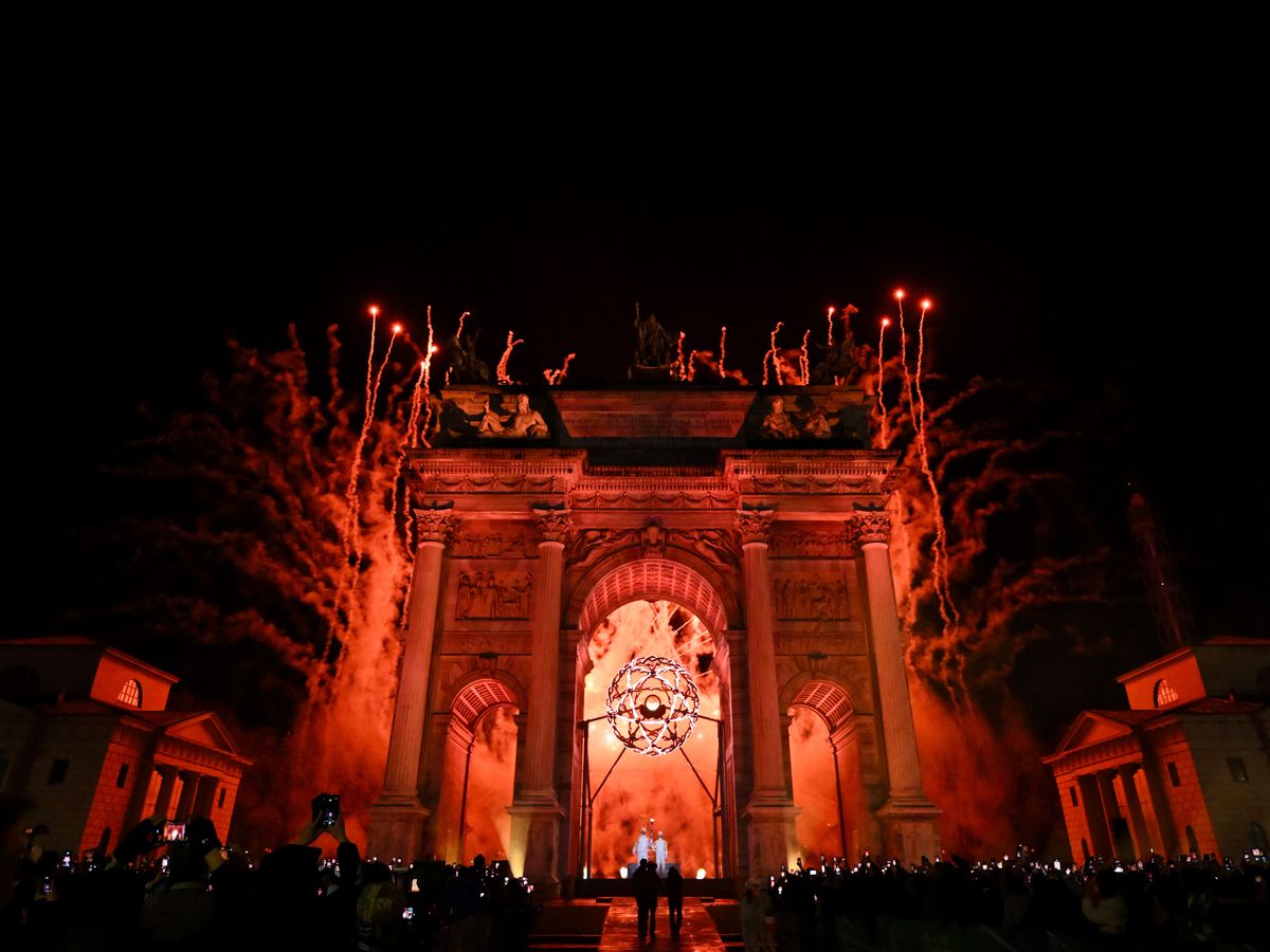 Winter Olympics opens in style with unprecedented double cauldron lighting Winter Olympics opens in style with unprecedented double cauldron lighting