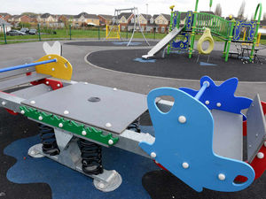 Supporting image for story: Residents want Bilston play area removed because of anti-social behaviour