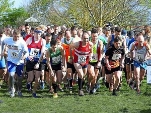 Supporting image for story: Hundreds tackle annual 10k