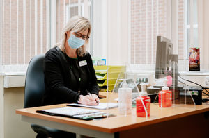 Customer service advisor Amanda Harris