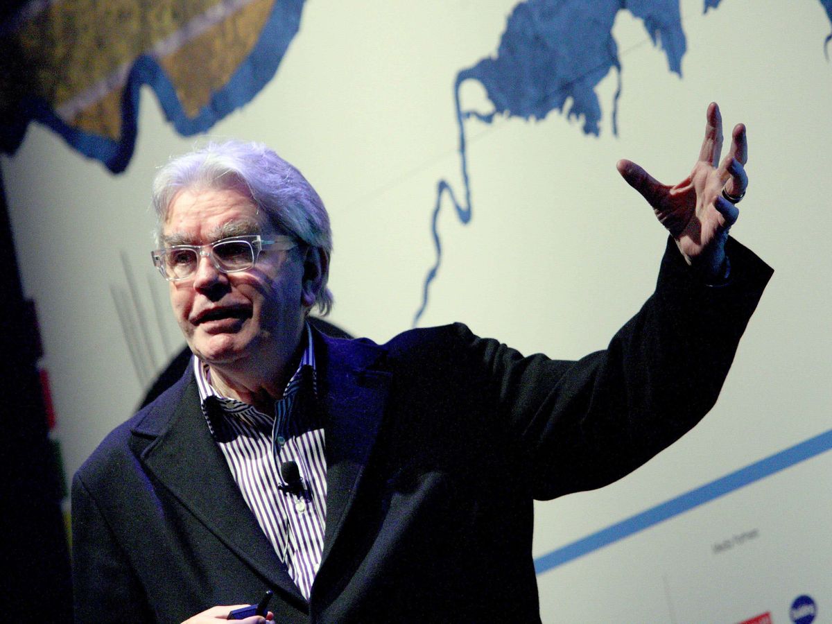 Architect behind MI6 building Sir Terry Farrell has died Architect behind MI6 building Sir Terry Farrell has died