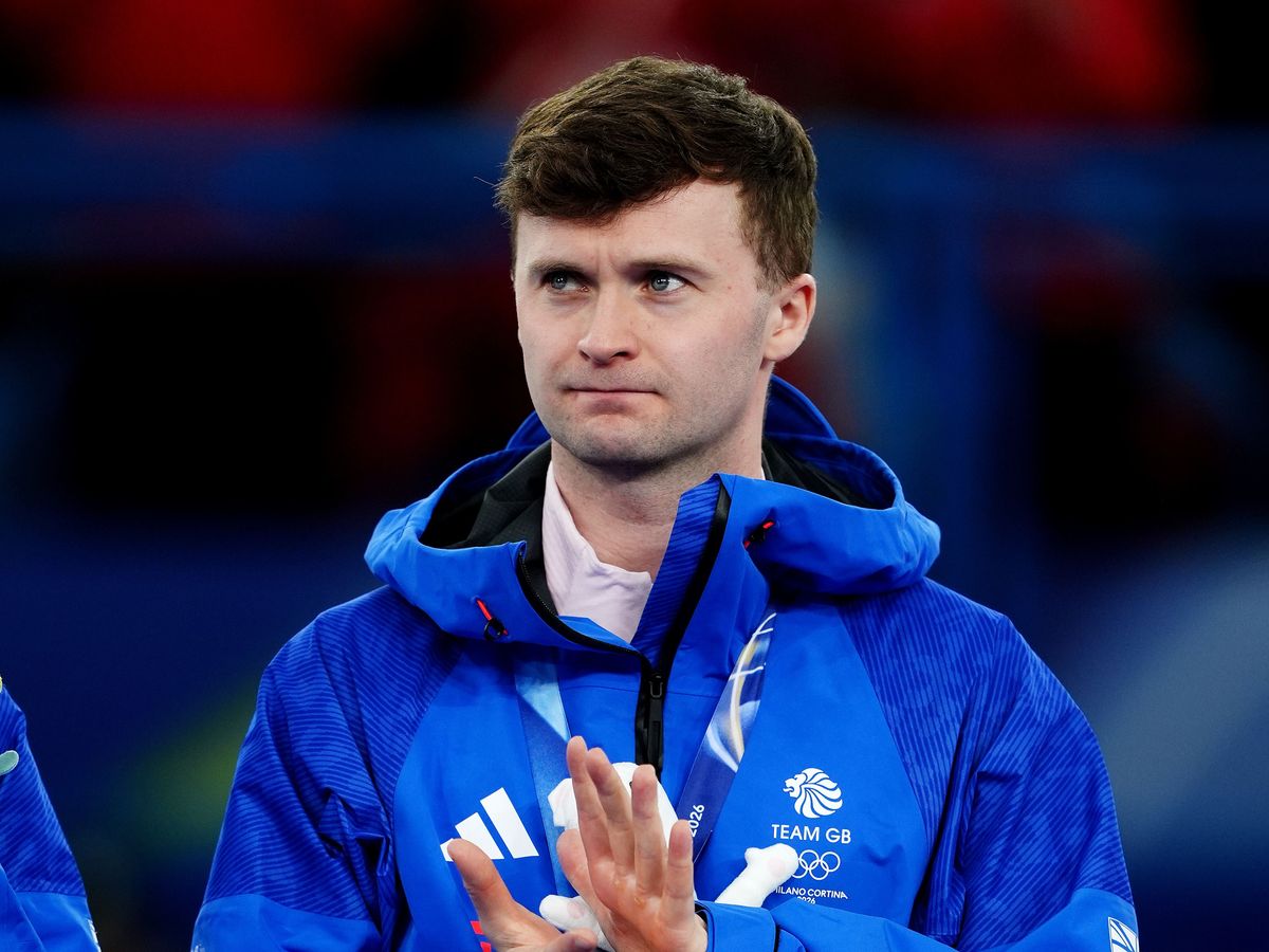 Bruce Mouat rues decisive missed shots as Great Britain settle for silver