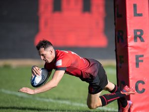 Supporting image for story: Hodnett lands six of the best in Ludlow triumph