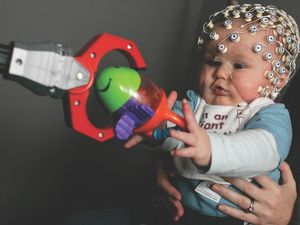 Supporting image for story: Playing peek-a-boo with babies reveals early evidence of autism