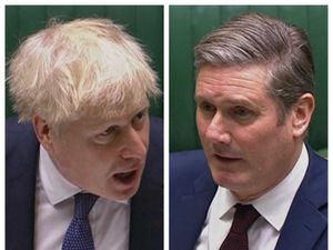 Supporting image for story: Johnson defends Covid-19 strategy as Starmer demands short lockdown from Friday