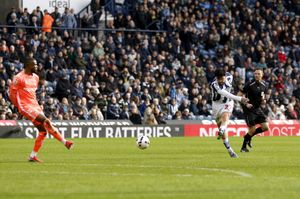 EDITORIAL USE ONLY. No use with unauthorized audio, video, data, fixture lists, club/league logos or 'live' services. Online in-match use limited to 120 images, no video emulation. No use in betting, games or single club/league/player publications