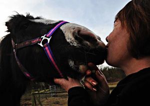 Give us a kiss - Donna Martin with Molly