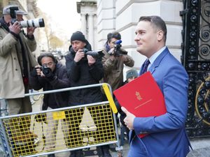 Supporting image for story: Wes Streeting signals move to train thousands more GPs