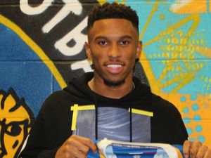 Supporting image for story: Shrewsbury Town complete Tyrese Campbell loan from Stoke City
