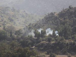 Supporting image for story: Pakistan says 48-hour ceasefire has been agreed with Afghanistan