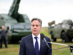 Supporting image for story: Blinken condemns ‘poison’ of Russian misinformation