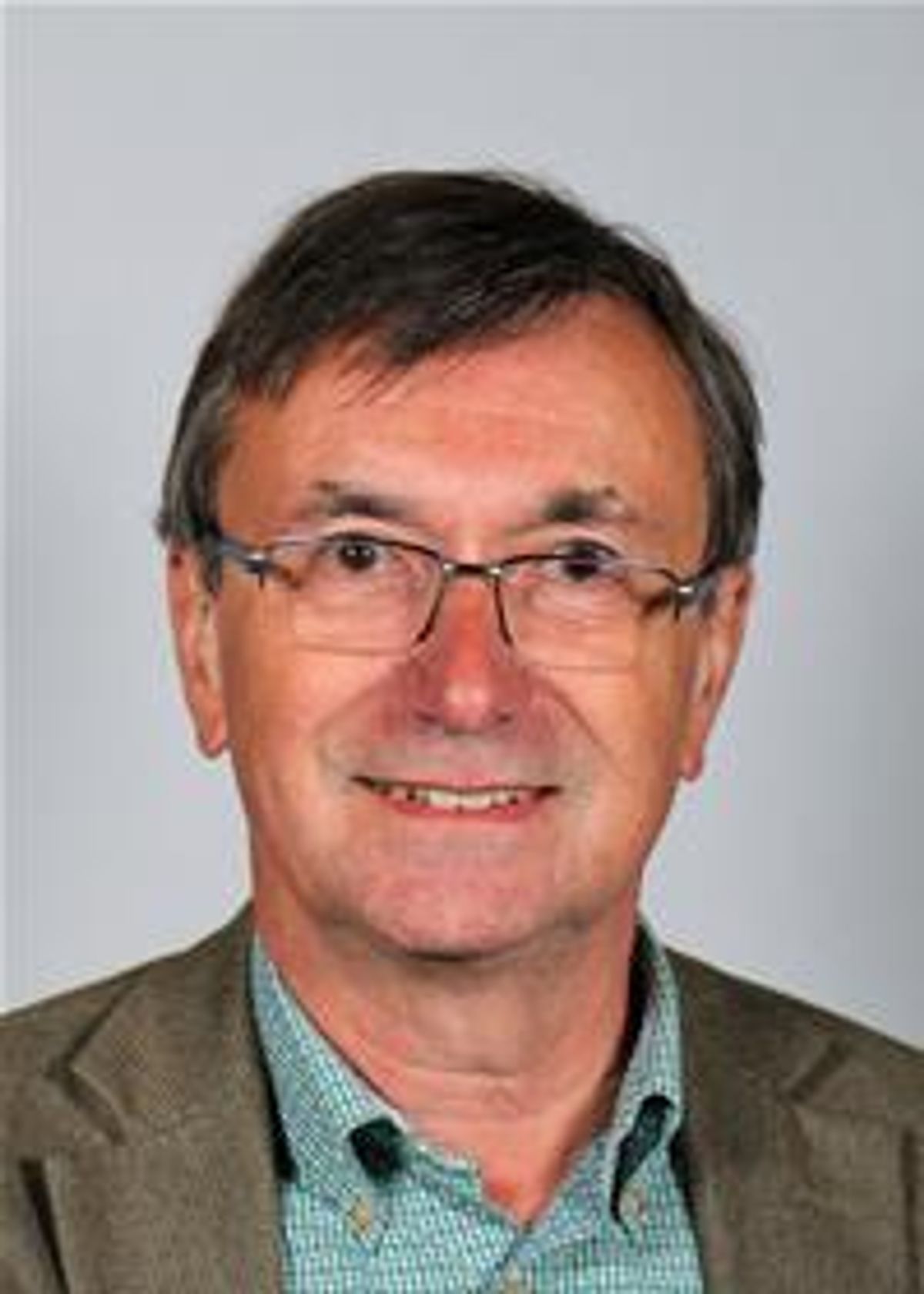 Cllr David Selby stands down from Powys County Council cabinet role due to illness