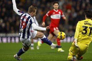 EDITORIAL USE ONLY. No use with unauthorized audio, video, data, fixture lists, club/league logos or 'live' services. Online in-match use limited to 120 images, no video emulation. No use in betting, games or single club/league/player publications