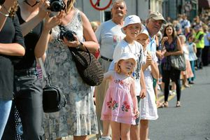 Crowds waiting for the parade