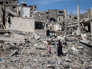 Supporting image for story: Israeli strikes on refugee camps in central Gaza kill at least 11