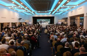 Nigel Farage speaks to supporters in Willenhall