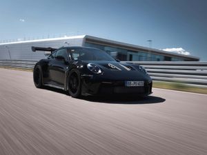 Supporting image for story: New Porsche GT3 RS to be revealed on August 17
