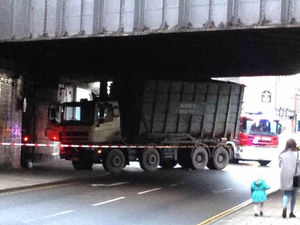 Supporting image for story: Traffic chaos as lorry gets stuck under Shrewsbury bridge