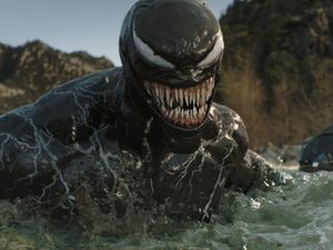 Supporting image for story: Venom trailer shows Tom Hardy as Marvel antihero on the run from his creator