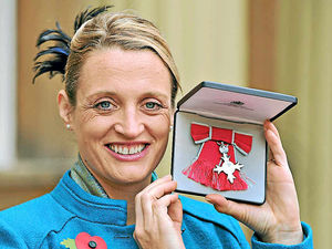 Supporting image for story: Olympic archer Alison Williamson's medal?pride
