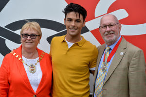 Jaymi Hensley with dept mayor, Cllr Hillary Bill, and her husband John at Halesowen Carnival