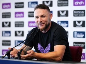Supporting image for story: Brendon McCullum: No cotton-wool treatment for Mark Wood and Jofra Archer