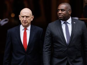 Supporting image for story: UK and Ukraine ministers meet as officials discuss peace plans