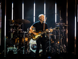 Tears For Fears. Pictures by: Dave Cox