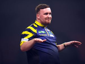 Supporting image for story: Luke Littler kicks off World Championship title defence with comfortable win