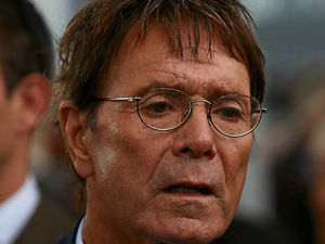 Supporting image for story: Poll: Was it right for the BBC to be given access to the raid on Sir Cliff Richard's home?