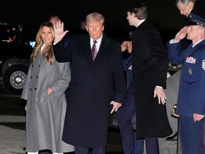 Supporting image for story: Donald Trump arrives in Washington to start inauguration celebrations