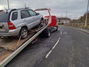 Supporting image for story: Untaxed owner in the soup after car seized on police officer's lunch stop