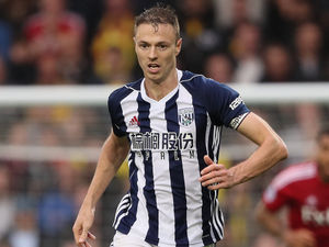 Supporting image for story: Tony Pulis doesn't expect Jonny Evans to sign new West Brom contract anytime soon