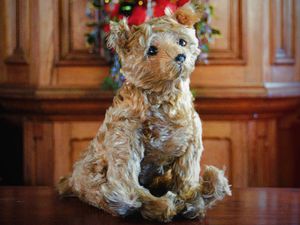 Supporting image for story: Historic teddy bear sells for more than £4,000 at Shropshire auction