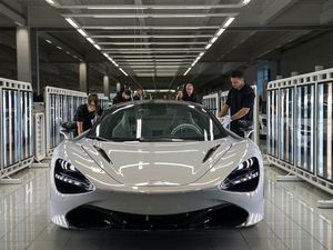 Supporting image for story: McLaren to cut 1,200 jobs due to pandemic and new Formula One budget cap