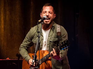 Supporting image for story: James Morrison returns to Midlands roots with Birmingham show - review with pictures