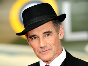 Supporting image for story: Jerusalem performances cancelled following death of Mark Rylance’s brother