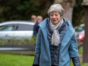 Supporting image for story: Ministers defend May’s £1.6bn Brexit ‘bribe’