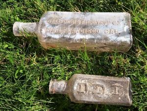 Supporting image for story: Historic medicine bottles found at Shrewsbury Castle dig