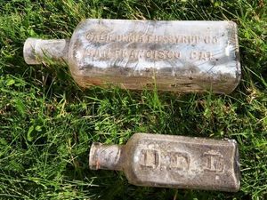 Supporting image for story: Historic medicine bottles found at Shrewsbury Castle dig